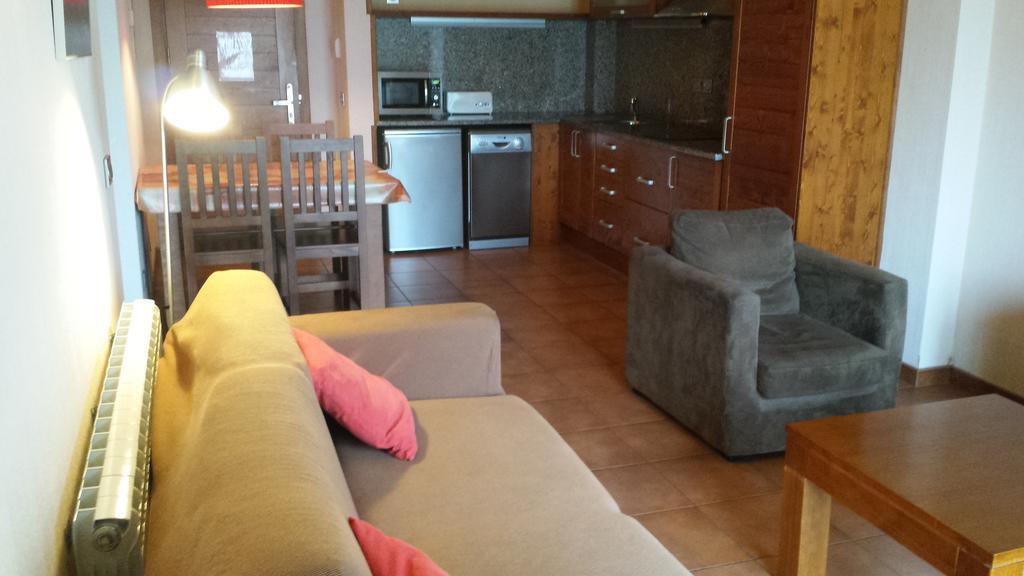 Aparthotel Bellver Bellver De Cerdanya Quarto foto
