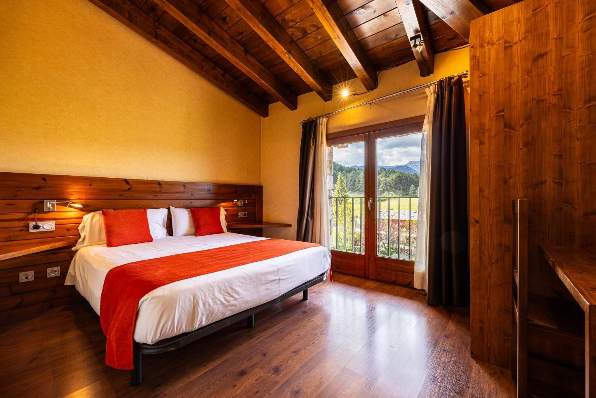 Aparthotel Bellver Bellver De Cerdanya Exterior foto