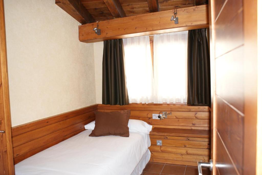 Aparthotel Bellver Bellver De Cerdanya Quarto foto