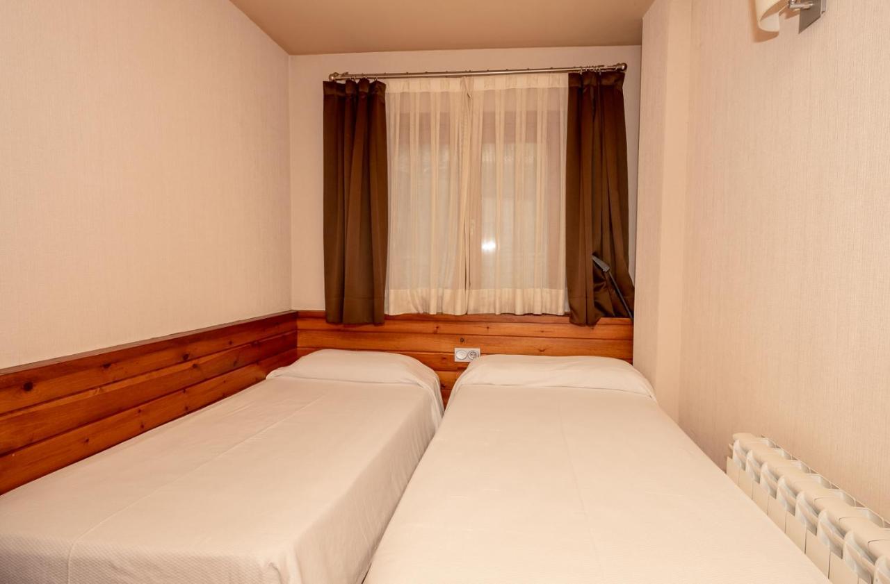 Aparthotel Bellver Bellver De Cerdanya Exterior foto
